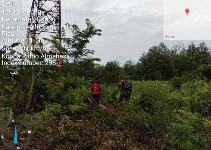 Babinsa Lakukan Pemantauan Titik Api dari Menara Pengawas