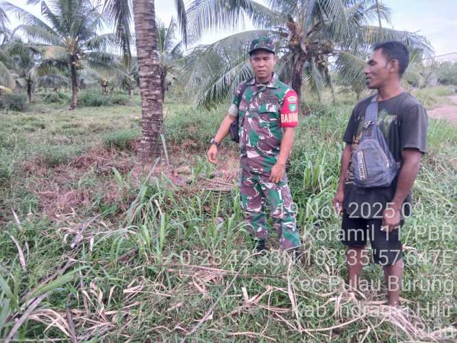Babinsa Koramil 11/PBR Giat Patroli Rutin Jaga Keamanan Wilayah dan Tapal Batas