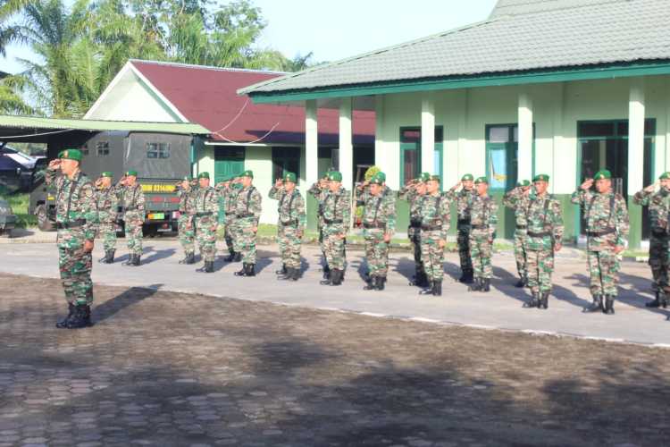 Seluruh Personil Koramil 01/Tembilahan Ikuti Upacara Bulanan