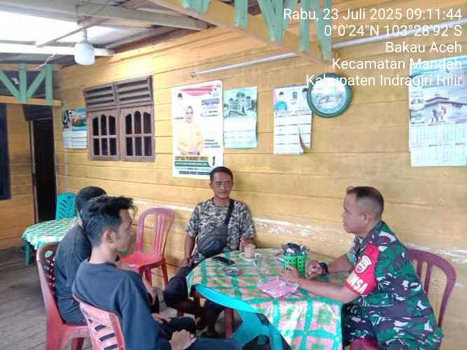 Babinsa Desa Bakau Aceh Laksanakan Bimbingan Sosial Kemasyarakatan untuk Jaga Kamtibmas