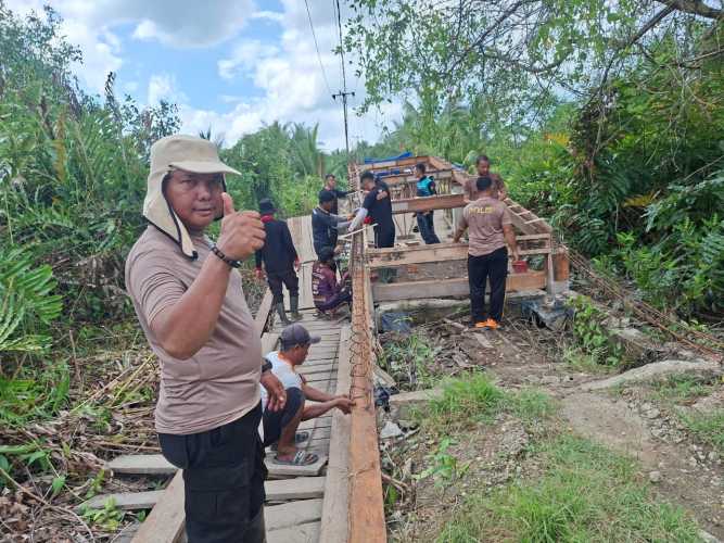 Pembangunan Jembatan Merah Putih Presisi Tahap II di Batang Tuaka Capai 50 Persen