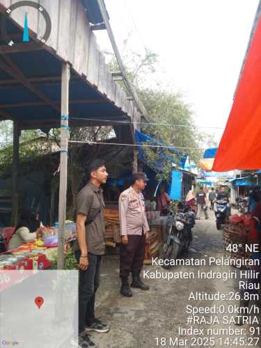 Polsek Pelangiran Pastikan Pasar Wadai Kondusif Selama Ramadan