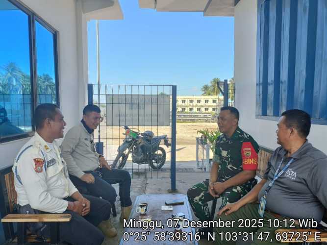 Sinergi Babinsa Pulau Burung  dan Sambu Group Wujudkan Pengamanan yang Terarah