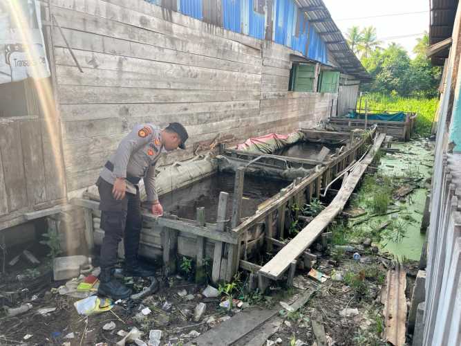 Polsek Pulau Burung Dorong Kemandirian Pangan Melalui Pengembangan Budidaya Ikan Lele Keramba