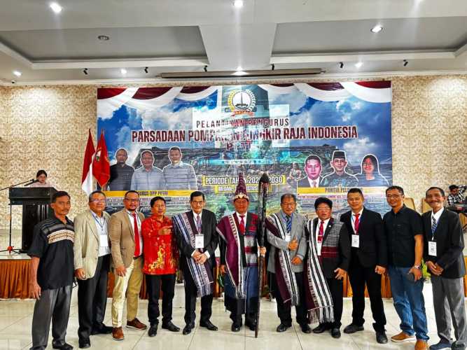 Pelantikan Pengurus Parsadaan Pomparan Tungkir Raja Indonesia Periode 2025–2030 Sukses Digelar