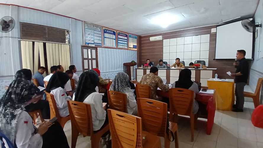Pemerintah Desa Pulau Palas Hadiri Rapat Pembahasan APBDes 2025