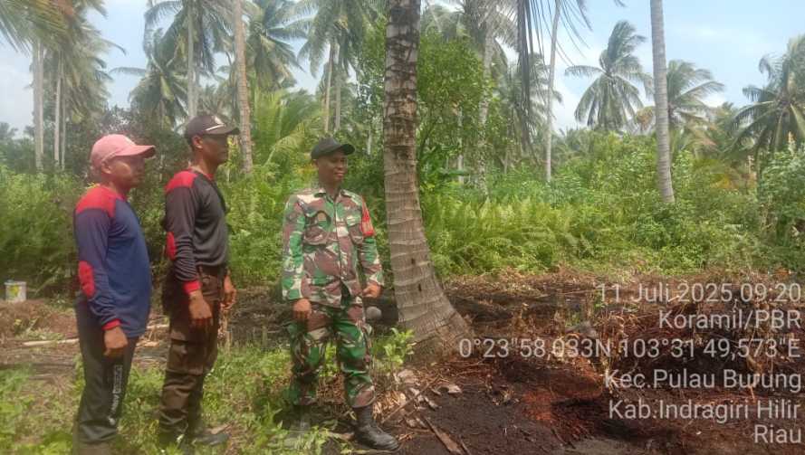 Babinsa Koramil 11/Pulau Burung Gelar Patroli Holistik di wilayah binaannya: