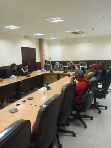Babinsa Koramil 01/Tembilahan Kodim 0314/Inhil Berikan Pembinaan kepada Satuan Keamanan DPRD Inhil