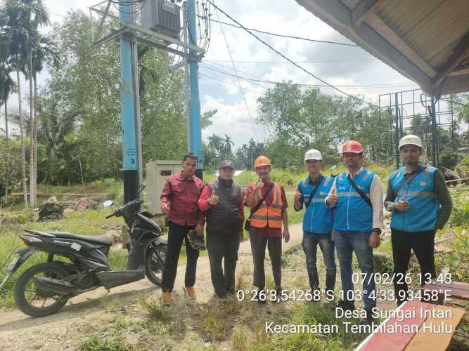 Pemdes Sungai Intan Terima Kunjungan Tim Kementerian PPSDM dan PLN, Dorong Percepatan Listrik Desa