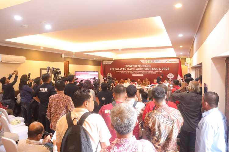 Karo Ops Polda Riau Hadiri Konferensi Pers Badan Pembinaan Ideologi Pancasila (BPIP) Di Dumai