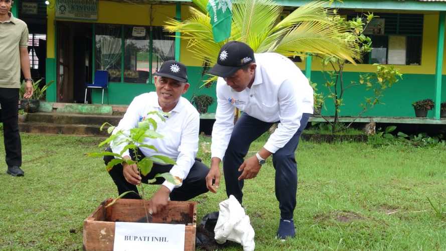 Bupati H. Herman Lepas Pawai Ta’aruf Milad ke-113 Muhammadiyah di Tembilahan