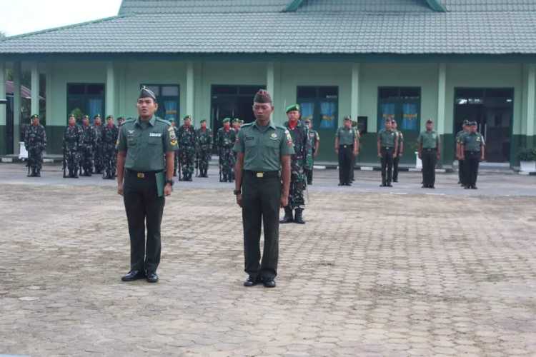 Anggota Koramil 01/Tembilahan  Mengikuti Upacara Bulanan