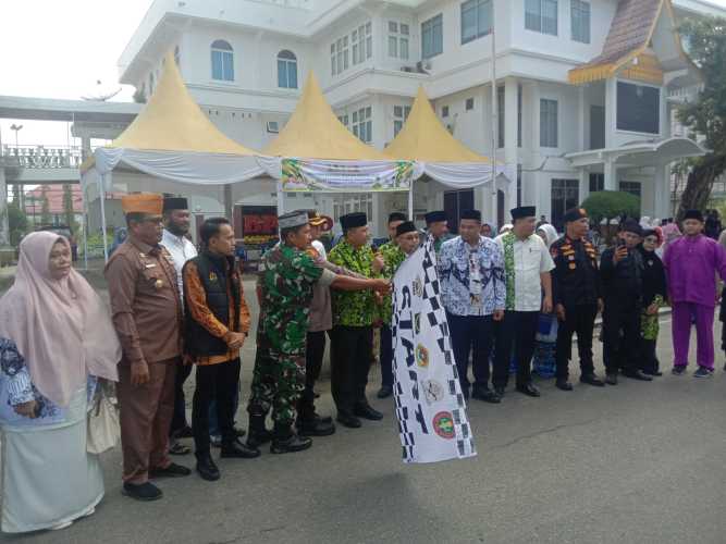 Gema Salawat dan Sukacita Ribuan Peserta Padati Pawai Akbar DMI Rokan Hilir Sambut Ramadan 1447 H