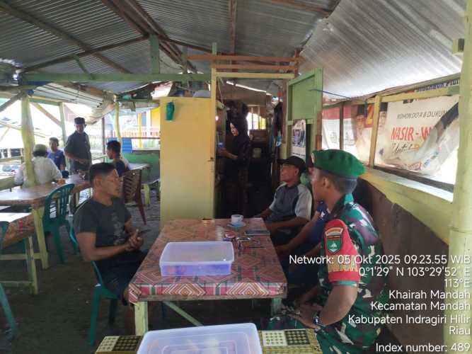 Babinsa Desa Bantayan Gelar Kegiatan Komduk Bersama Perangkat Desa Bekawan
