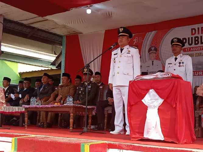 Danramil Hadiri Detik detik Proklamasi di Kecamatan Pulau Burung