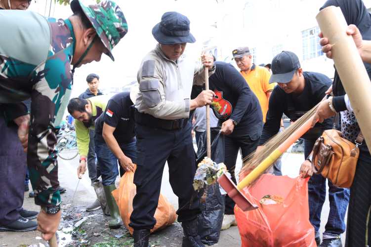 Apel dan Gotong Royong Bersama Wujudkan Indonesia Asri di Kabupaten Indragiri Hilir