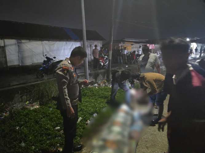 Mayat Pria Tua Ditemukan Tersangkut di Bawah Pompong, Misteri di Muara Parit 7  Menghebohkan Warga