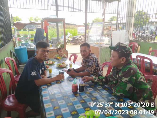 Serda Ahmad Feri Tinjau Perkembangan  UMKM Setempat