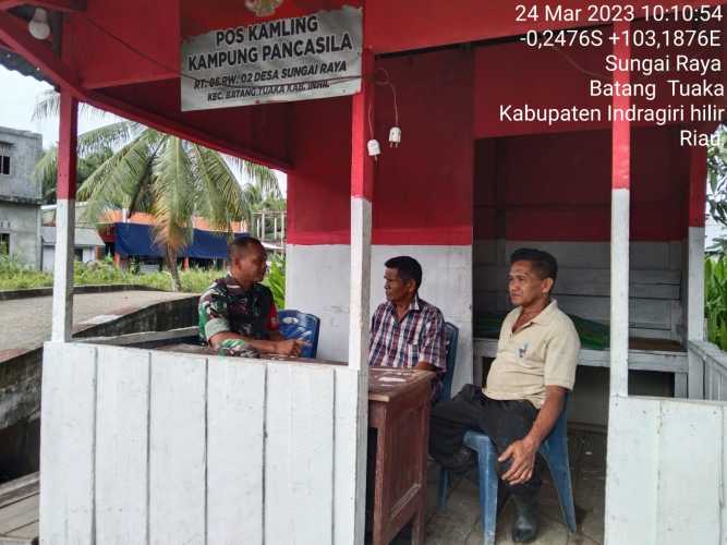 Dengan Adaptif Kearifan Lokal,Babinsa Sosialisasikan Sifat Saling Menghargai