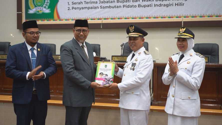 DPRD Inhil Gelar Paripurna ke-7 H. Herman Resmi Jabat Bupati, Siap Jalankan Program 100 Hari