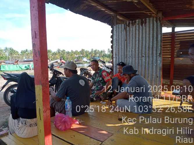 Babinsa Koramil 11/PBR Membangun Kawasan Aman dan Nyaman