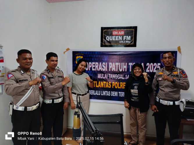 Satlantas Polres Batu Bara Gelar Sosialisasi Operasi Patuh Toba 2025 di Radio Queen FM