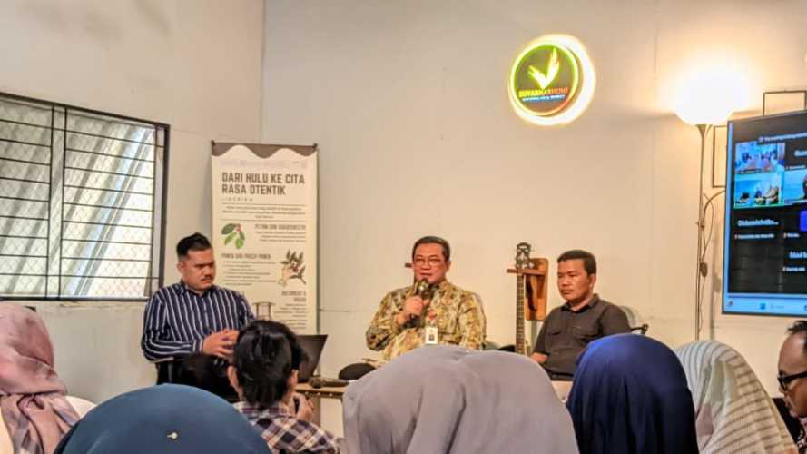 Pemprov Riau Dorong Lahirnya Perda Keterbukaan Informasi