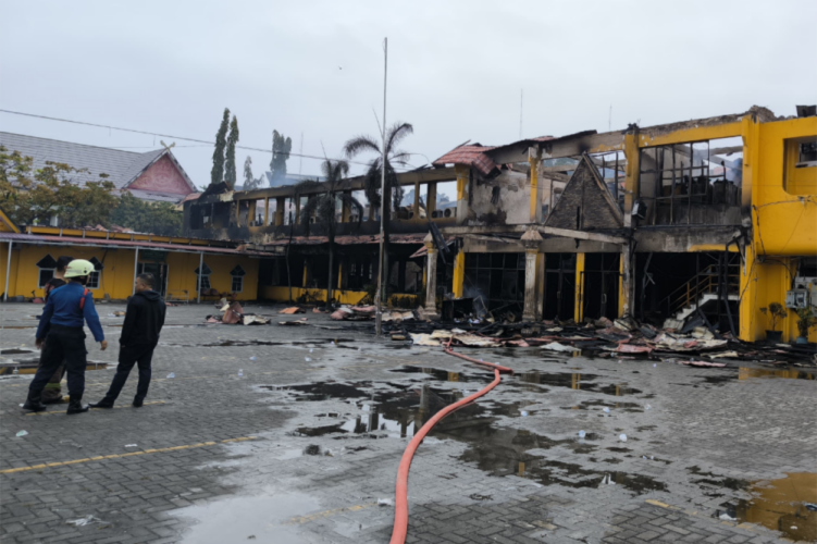 Pascakebakaran Disnakertrans Riau Terpaksa Cari Lokasi Baru Buat Ngantor