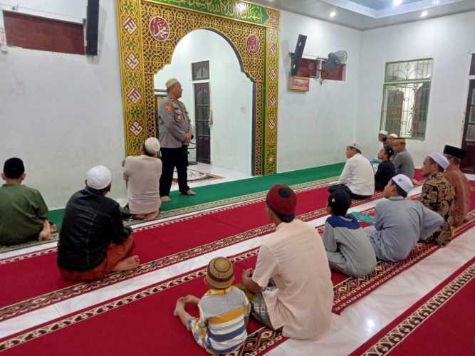 Kapolsek Sungai Batang Gelar Cooling System Sekaligus Sholat Magrib Keliling