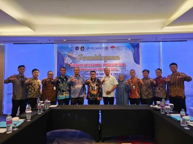 General Manager Pelindo Regional I Tembilahan Menghadiri Rapat Penandatanganan Standar Operasional Prosedur  Pemanduan dan Penundaan Kapal Untuk Wilayah Perairan DJPL Kelas III Tembilahan