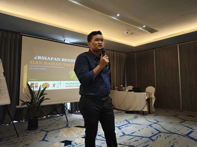 Sekretaris DPD Apkasindo Inhil Paparkan Strategi Pemilihan Varietas Sawit untuk Tingkatkan Produktivitas