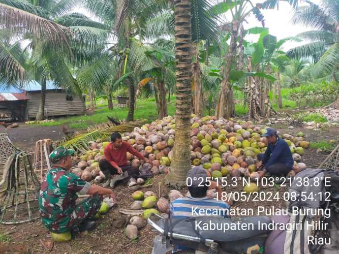 Serda Ahmad Feri Memberikan Penyuluhan Hukum kepada Petani