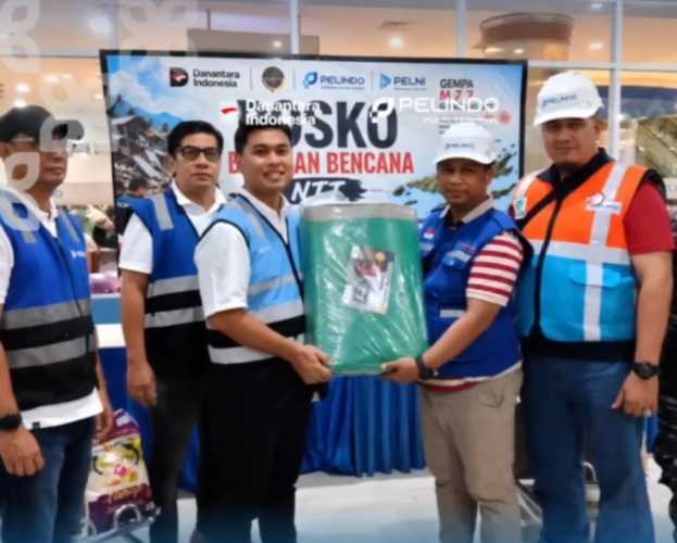 PT Pelindo Pimpin Sinergi Kemanusiaan, Berangkatkan Bantuan Bencana NTT dari Pelabuhan Tanjung Perak