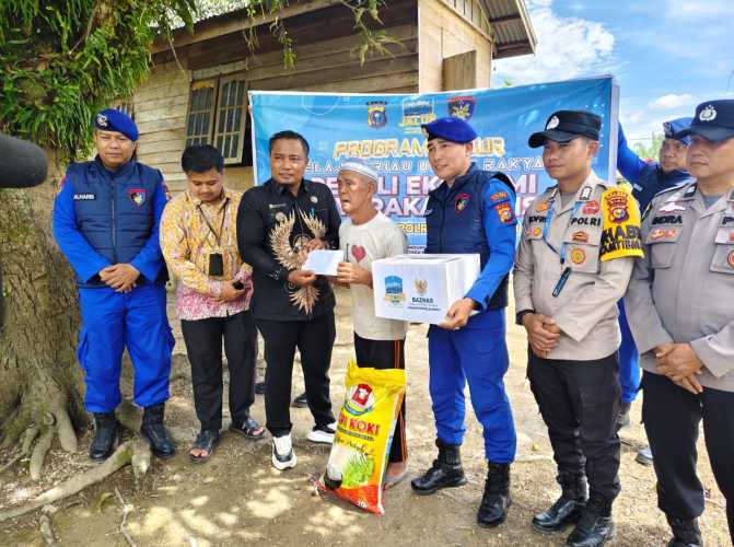 Tetap Konsisten Jalankan Program JALUR, Sat Polairud bersama Baznas Bantu Warga Pesisir Perairan.