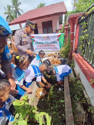 Polsek Pelangiran Laksanakan Gerakan Penghijauan Melalui Progran Green Policing