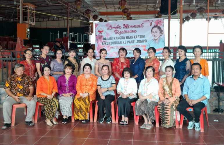 Peringati Hari Kartini, Wanita Budhis Tembilahan Gelar Lomba Memasak Vegetarian