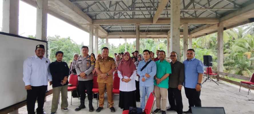 Dosen UNISI Gelar PKM Tingkatkan Kesadaran Hukum dan Literasi Digital di Desa Pekan Kamis