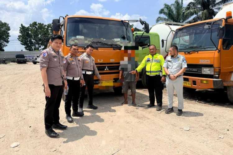 Tak Sampai Sehari, Polisi Berhasil Bekuk Sopir Truk Maut di Kampar