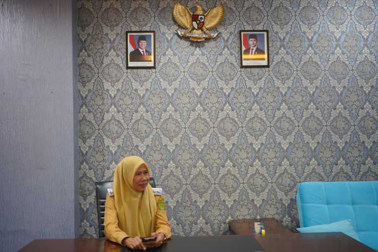 Wakil Bupati Indragiri Hilir, Yuliantini, Laksanakan Tugas Pertama di Ruang Kerja