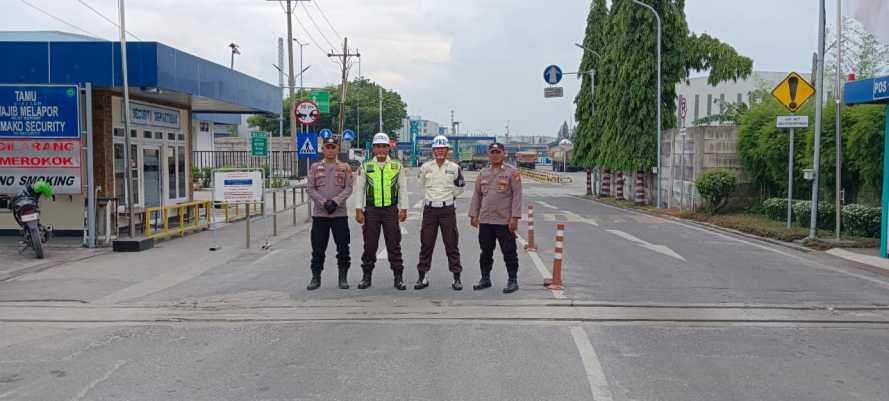 Polsek Medang Deras Laksanakan PAM dan Patroli Mobile dalam Rangka Peringatan Hari Buruh Nasional