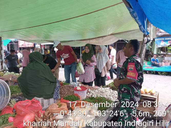 Babinsa KORAMIL 08/MDH Gelar Komsos, Tingkatkan Kemanunggalan TNI-Masyarakat