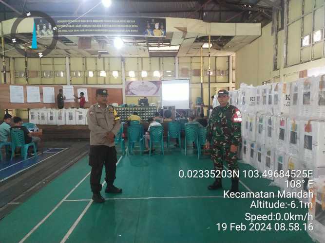 Kopda Hendri Lakukan Pengamanan Sidang Pleno Terbuka Hari Ketiga