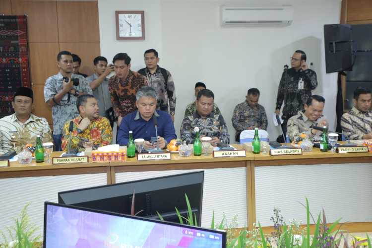 Wakil Bupati Asahan Ikut Rapat RUPS Luar Biasa PT. Bank Sumut