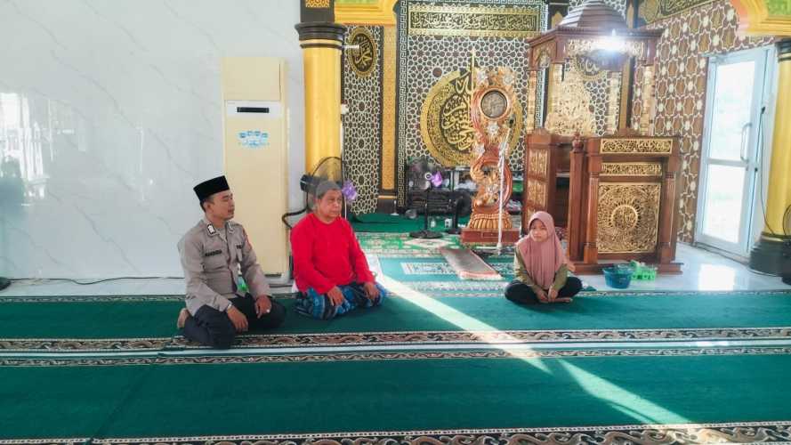 Semarak Ramadhan, Polsek Enok laksanakan  Lomba Membaca Al-Quran Tingkat SD di Mesjid Jami'At-Taqwa Kelurahan Enok
