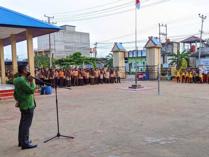 Cegah Kangker Leher Rahim, Puskesmas Tembilahan Kota Canangkan Imunisasi HPV Di SDN 023