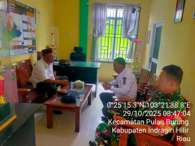 Babinsa Koramil 11/Pulau Burung Laksanakan Pengawasan dan Pembinaan SDM Koperasi Merah Putih