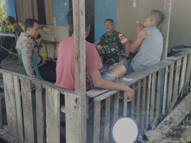 Babinsa Koramil 12/Batang Tuaka Ajak Warga Wujudkan Gotong Royong Lewat Pengamalan Pancasila