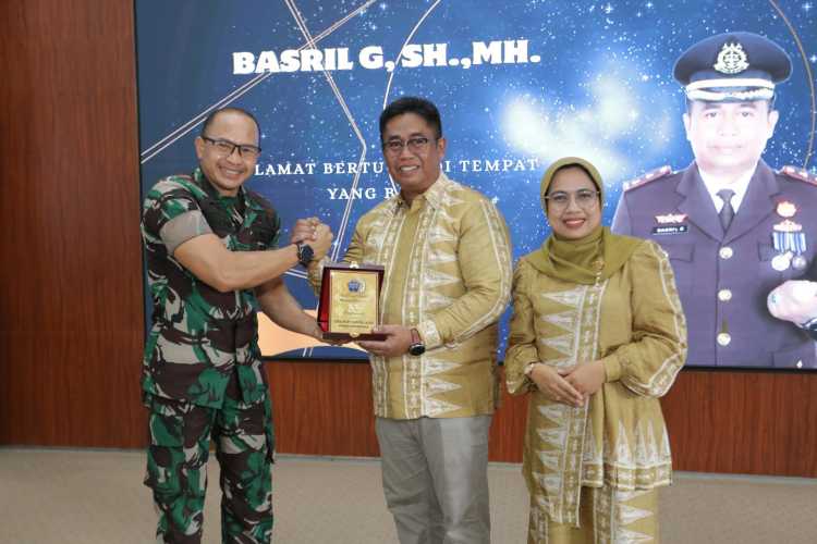 Kasdim 0208 Asahan Hadiri Perpisahan Kajari