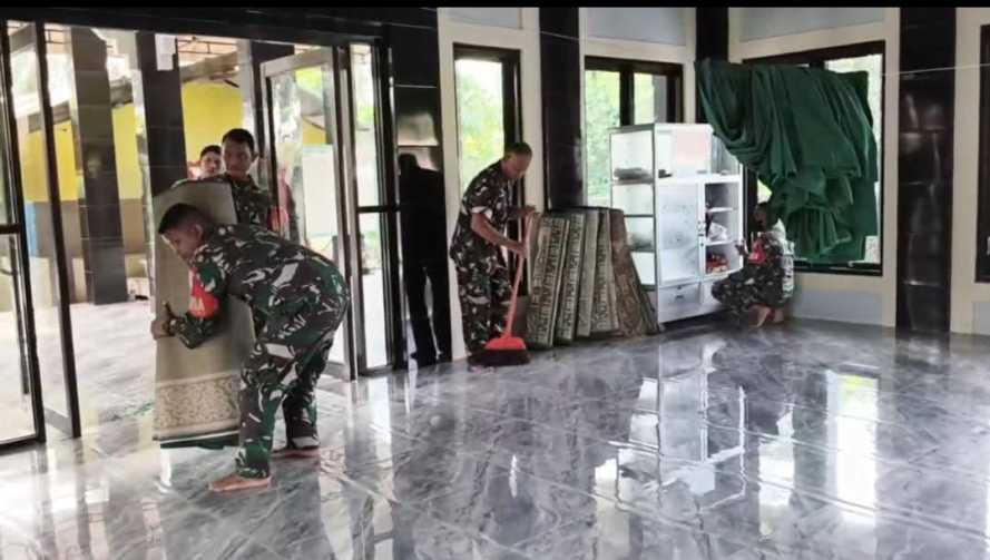 Koramil 07/Air Joman Konsisten Laksanakan Jumat Bersih di Bulan Suci Ramadhan 1447 H