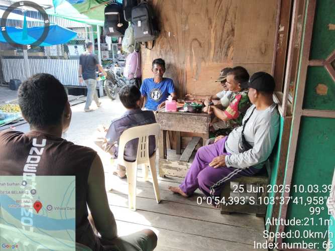 Babinsa Desa Belaras Aceh Tingkatkan Komsos untuk Antisipasi Masalah Sosial